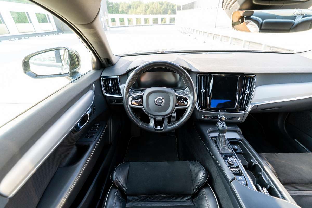 Volvo S90, 2.0 l., Седан
