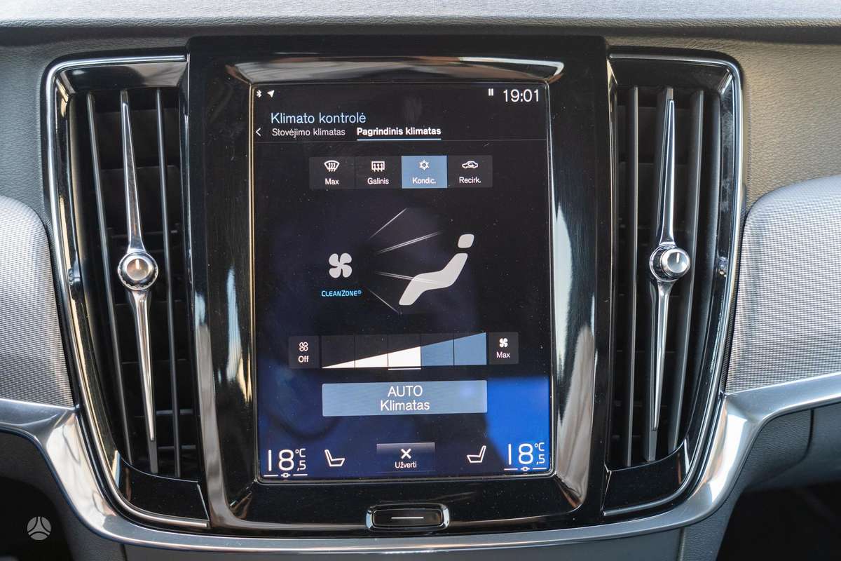 Volvo S90, 2.0 l., Седан