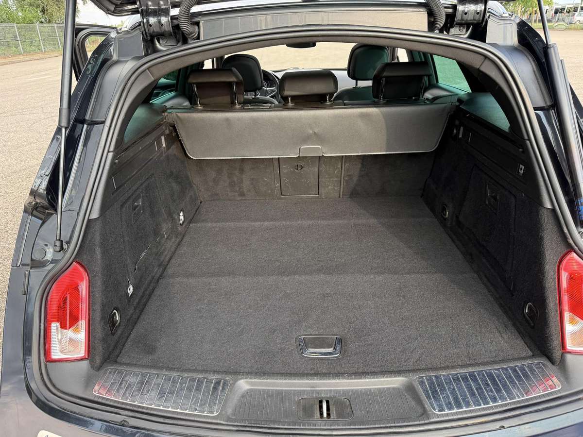 Opel Insignia, 2.0 l., wagon