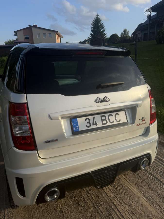 Ligier JS50, hečbekas