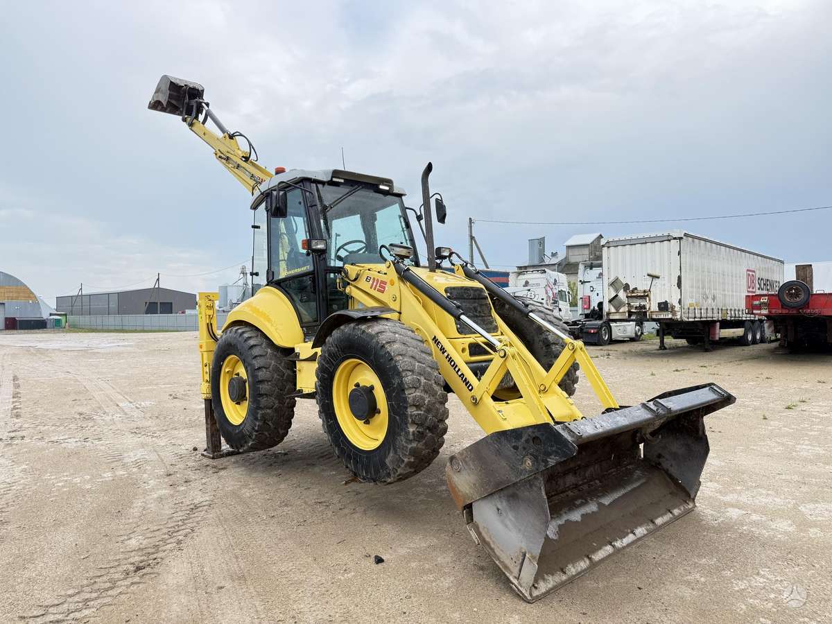 New Holland B115-4PS, excavator loader