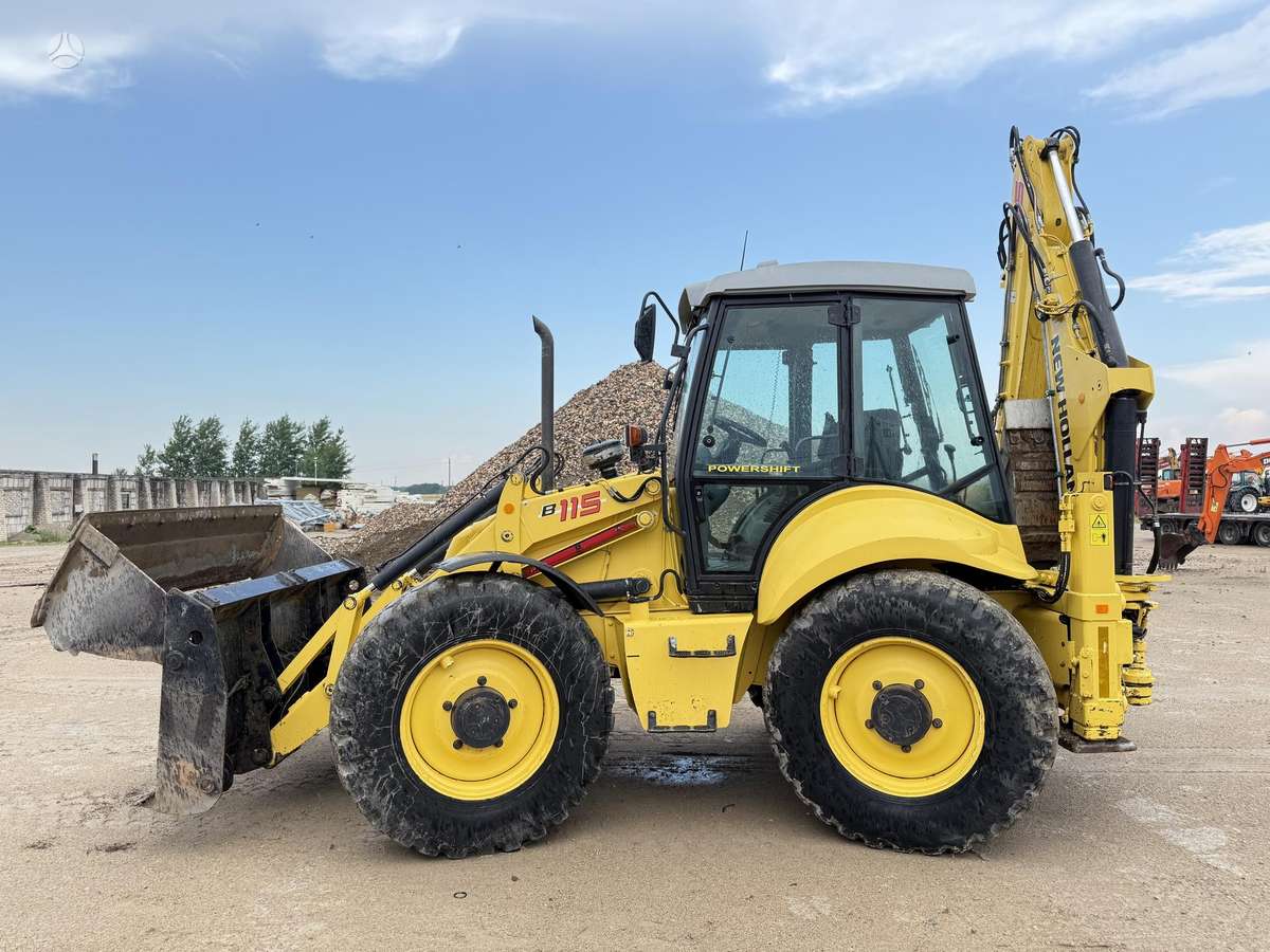 New Holland B115-4PS, excavator loader