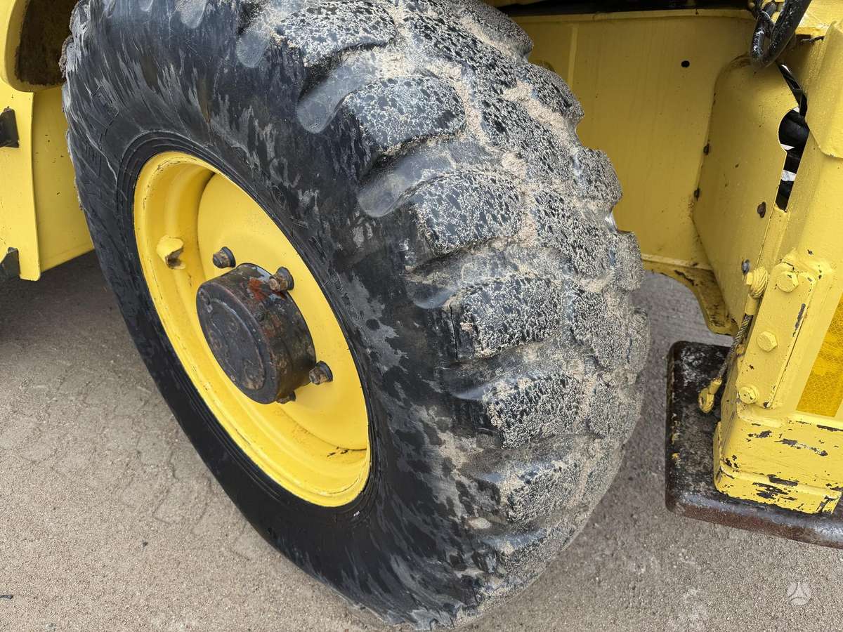 New Holland B115-4PS, excavator loader