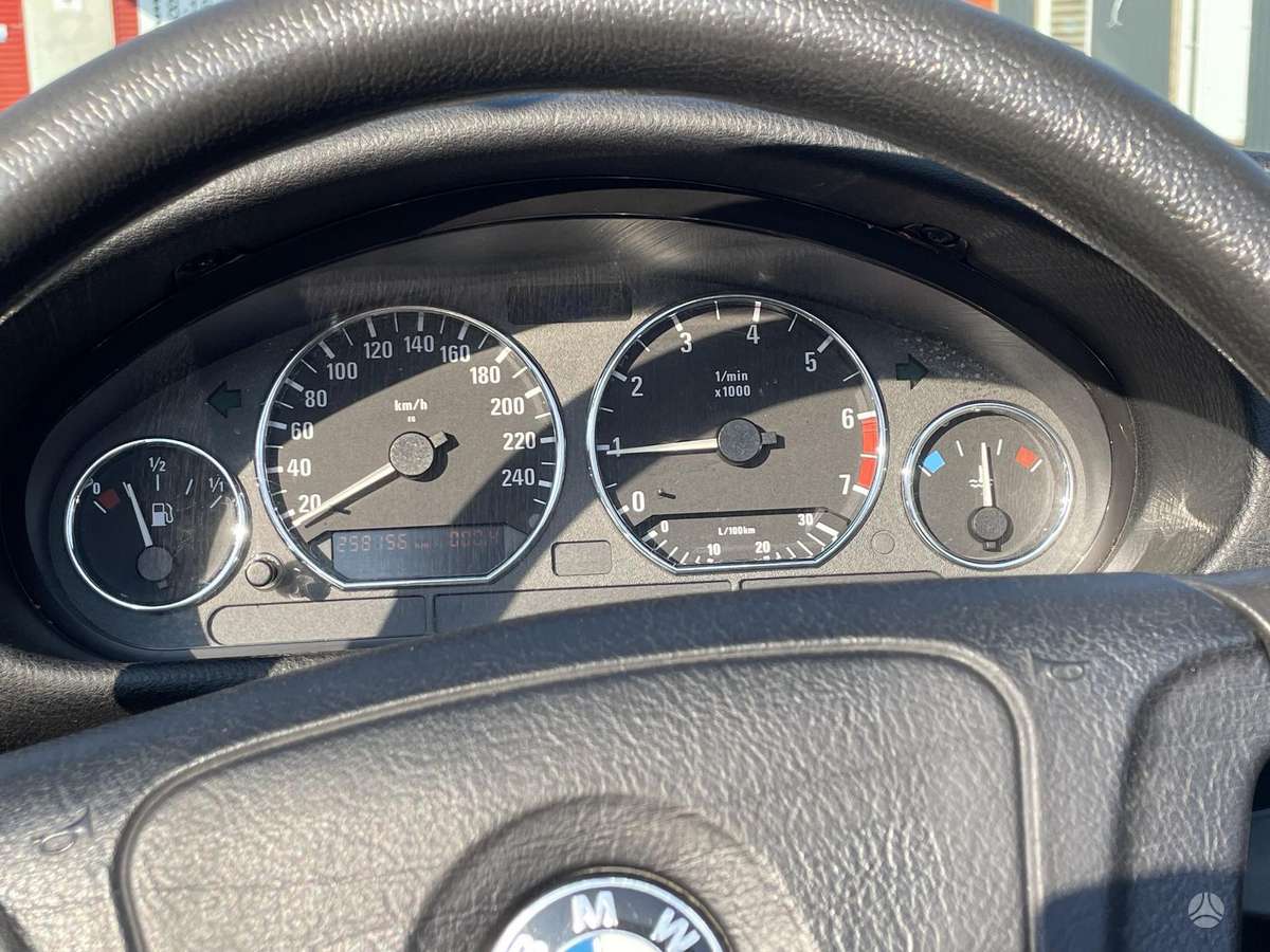 BMW 318, 1.8 l., Кабриолет