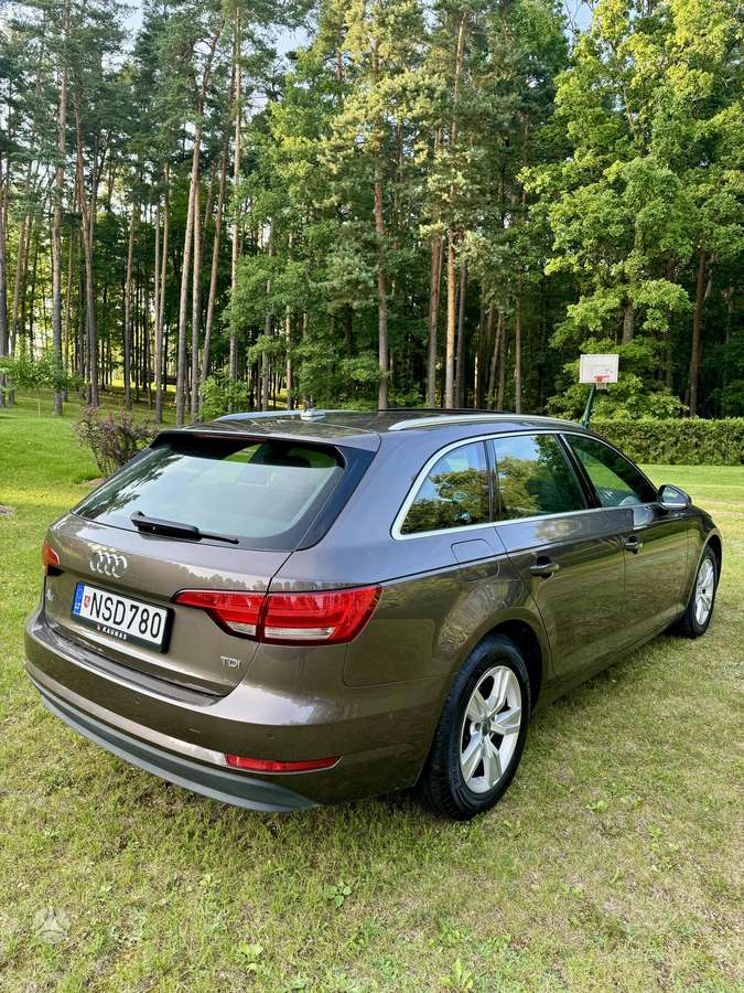 Audi A4, 2.0 l., Универсал