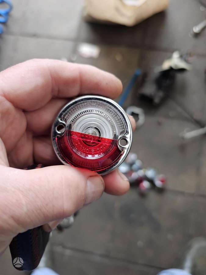Moskvich 401 apdailos detalės