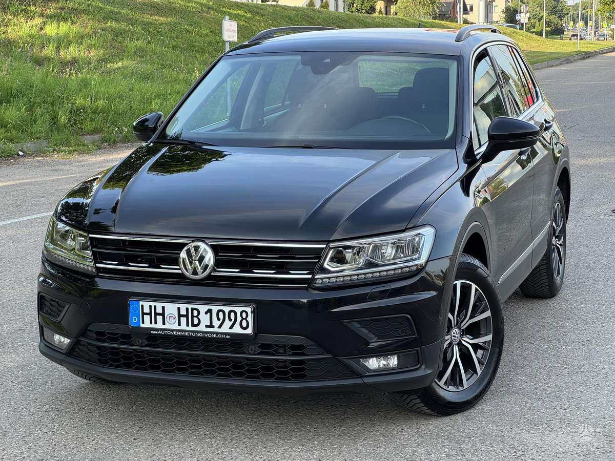 Volkswagen Tiguan - 1