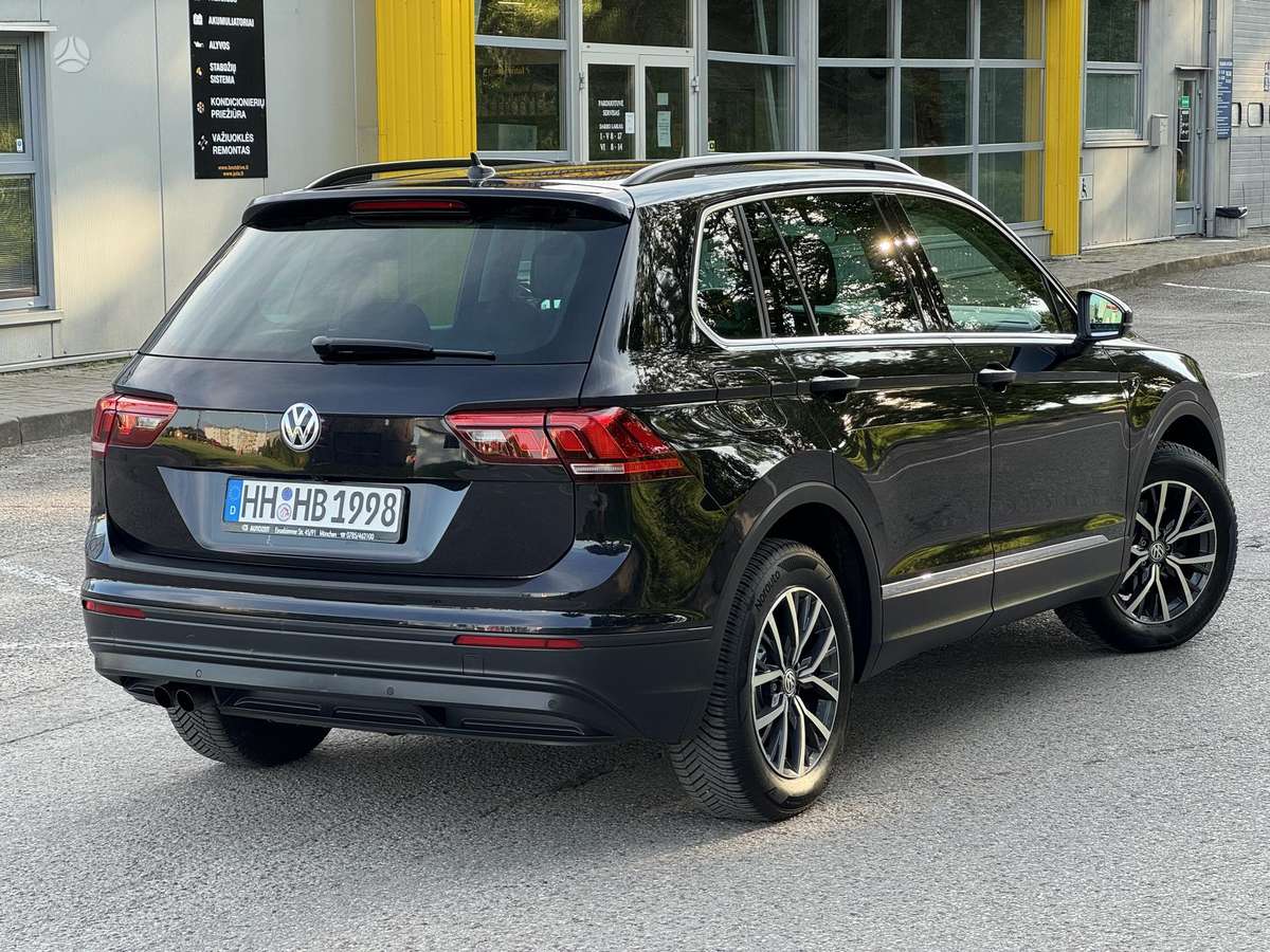 Volkswagen Tiguan - 8