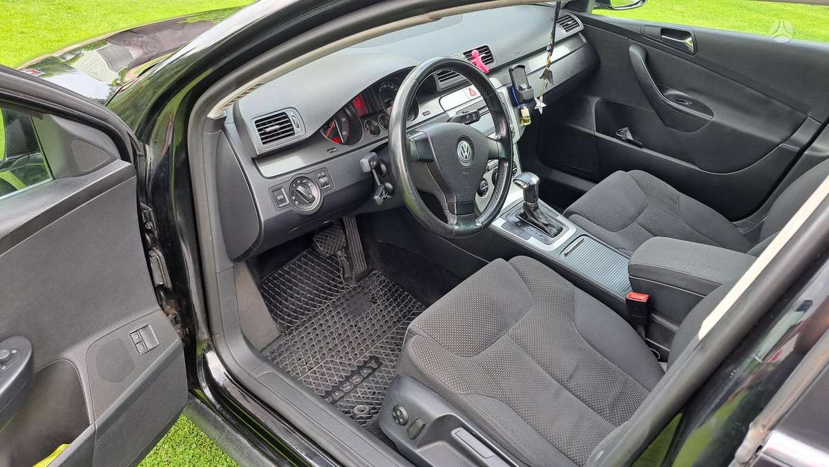 Volkswagen Passat, universalas