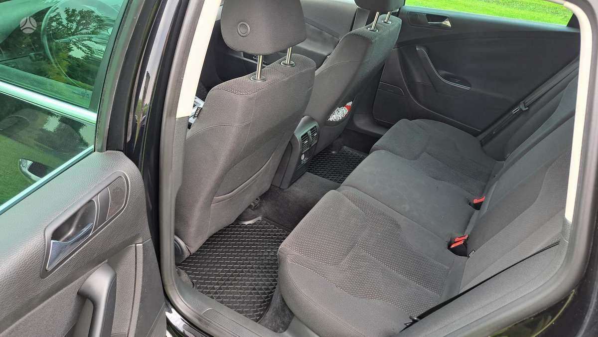 Volkswagen Passat, Универсал