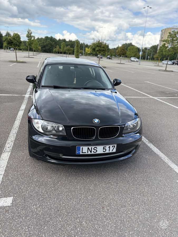 BMW 118, 2.0 l., Хэтчбек
