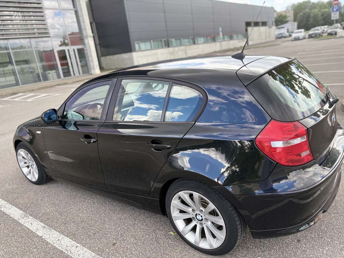BMW 118, 2.0 l., Хэтчбек
