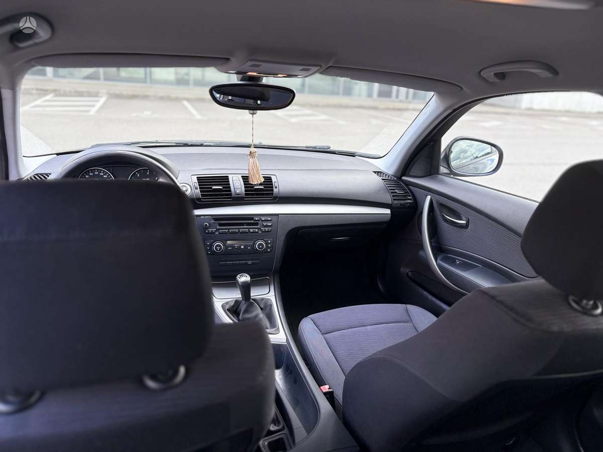 BMW 118, 2.0 l., hatchback