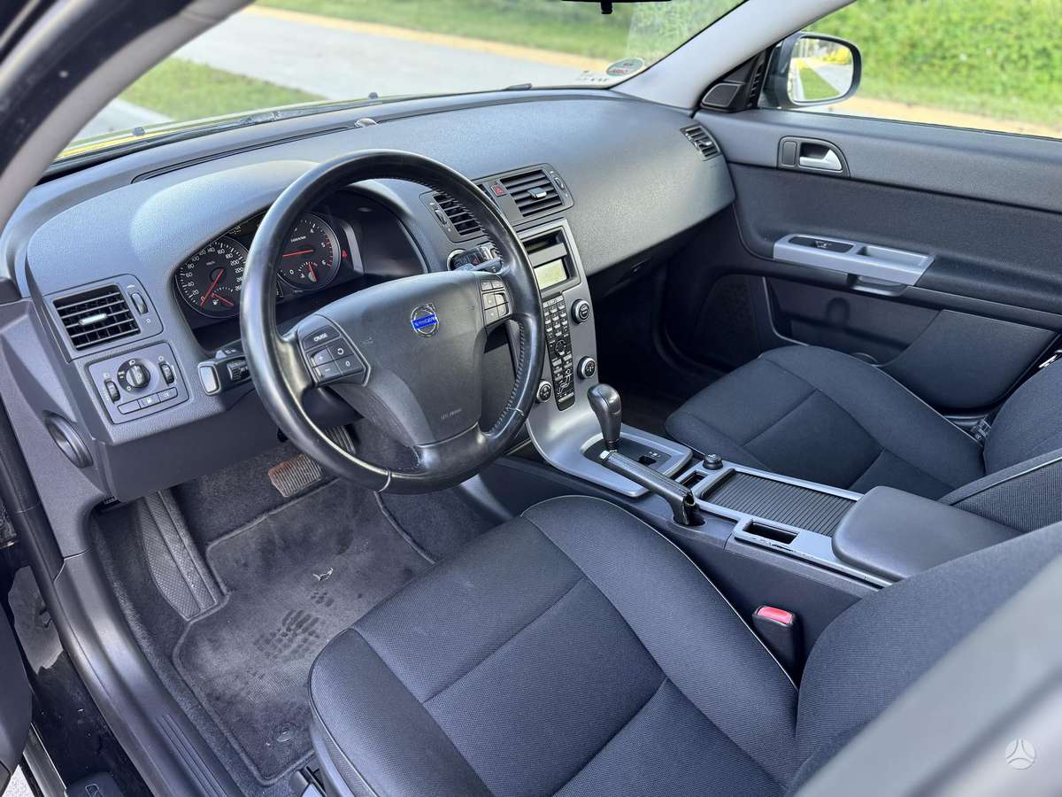 Volvo V50, 2.4 l., Универсал