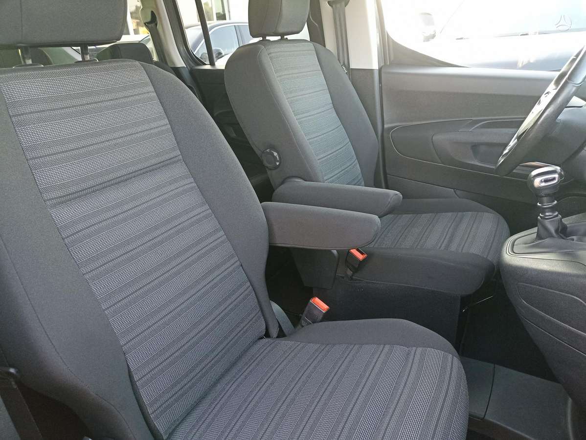 Opel Combo, 1.5 l., Минивэн