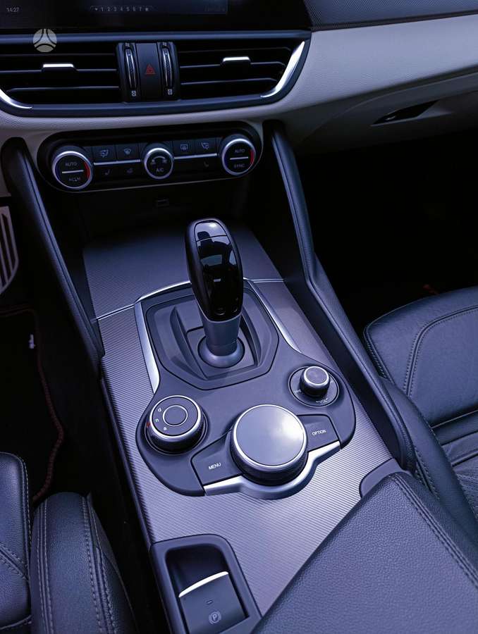 Alfa Romeo Giulia, 2.0 l., Седан