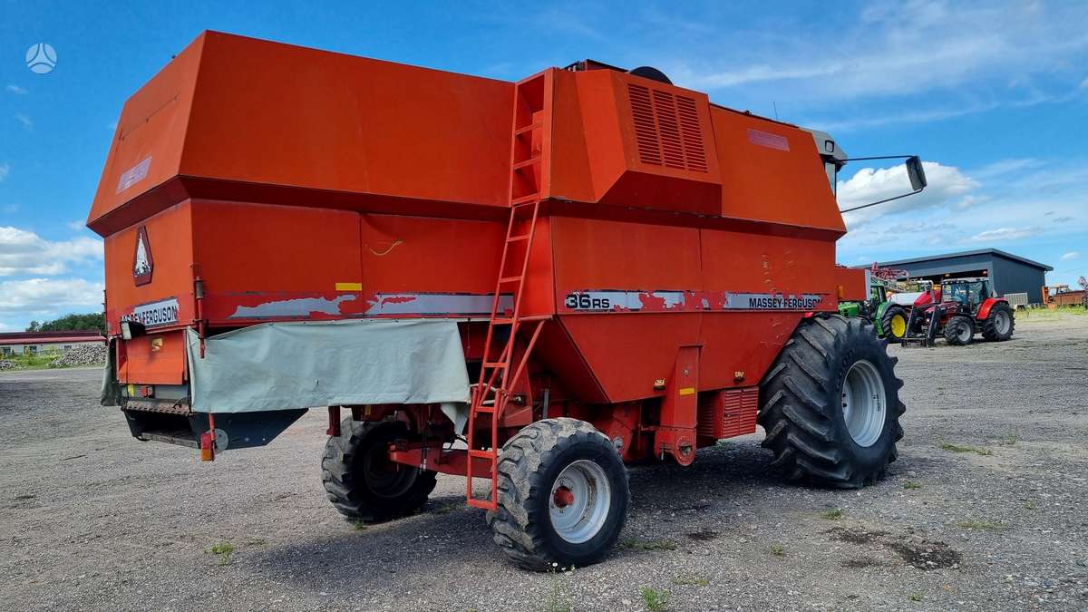 Massey Ferguson 36RS, kombainai