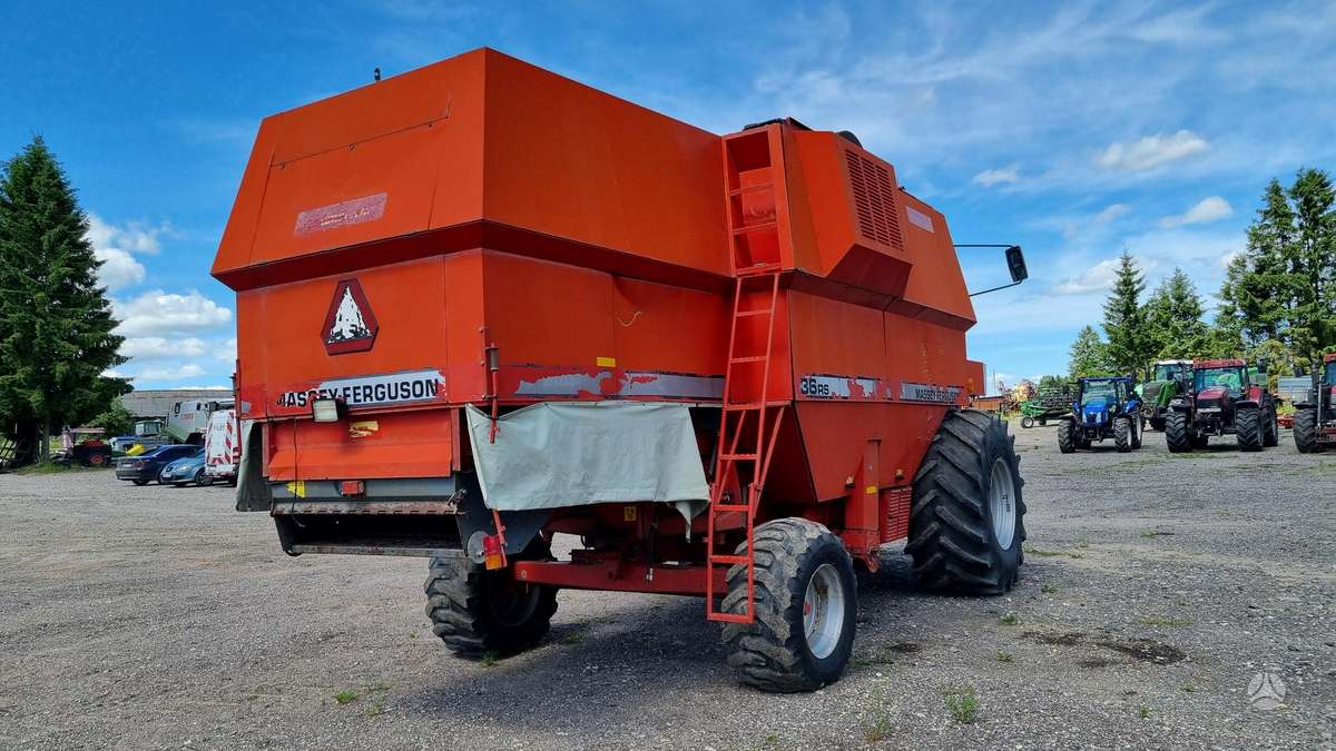 Massey Ferguson 36RS, kombainai