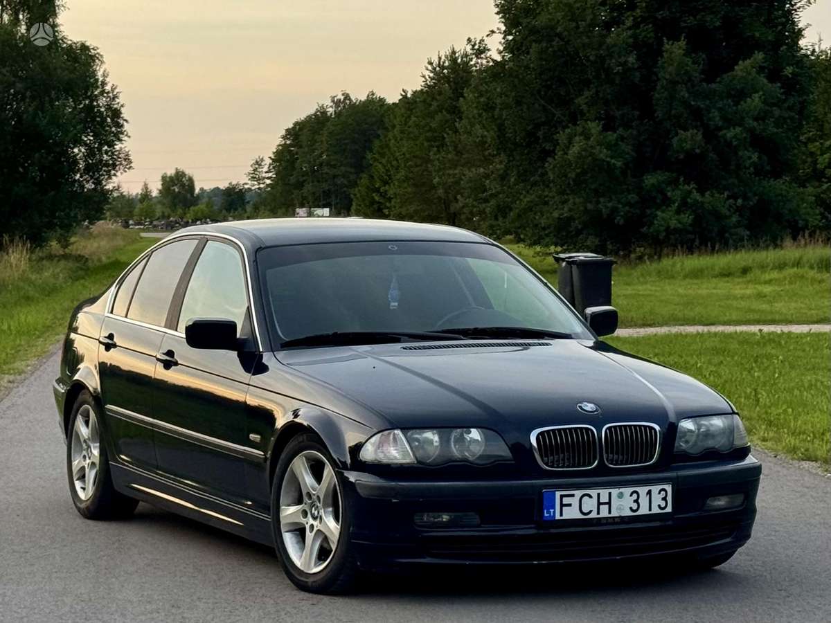 BMW 323, 2.5 l., Седан