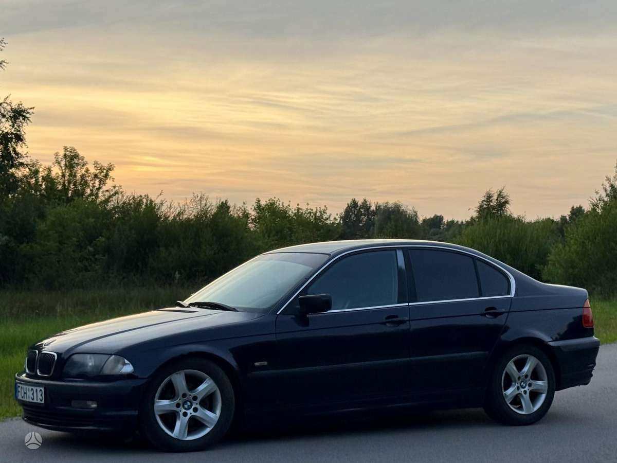 BMW 323, 2.5 l., Седан