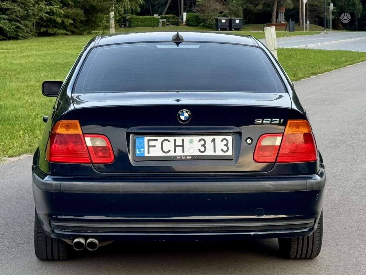 BMW 323, 2.5 l., Седан