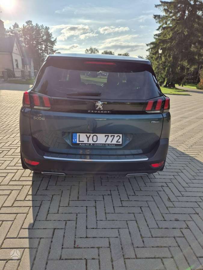 Peugeot 5008 - 5