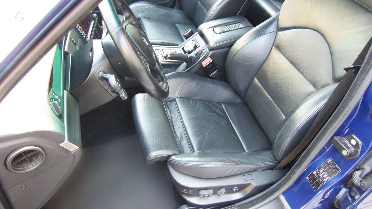 BMW M5, 4.9 l., Седан