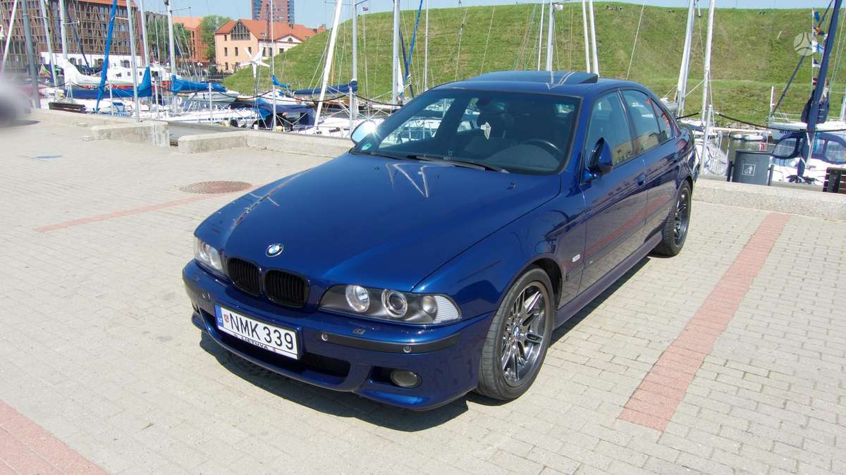 BMW M5, 4.9 l., Седан