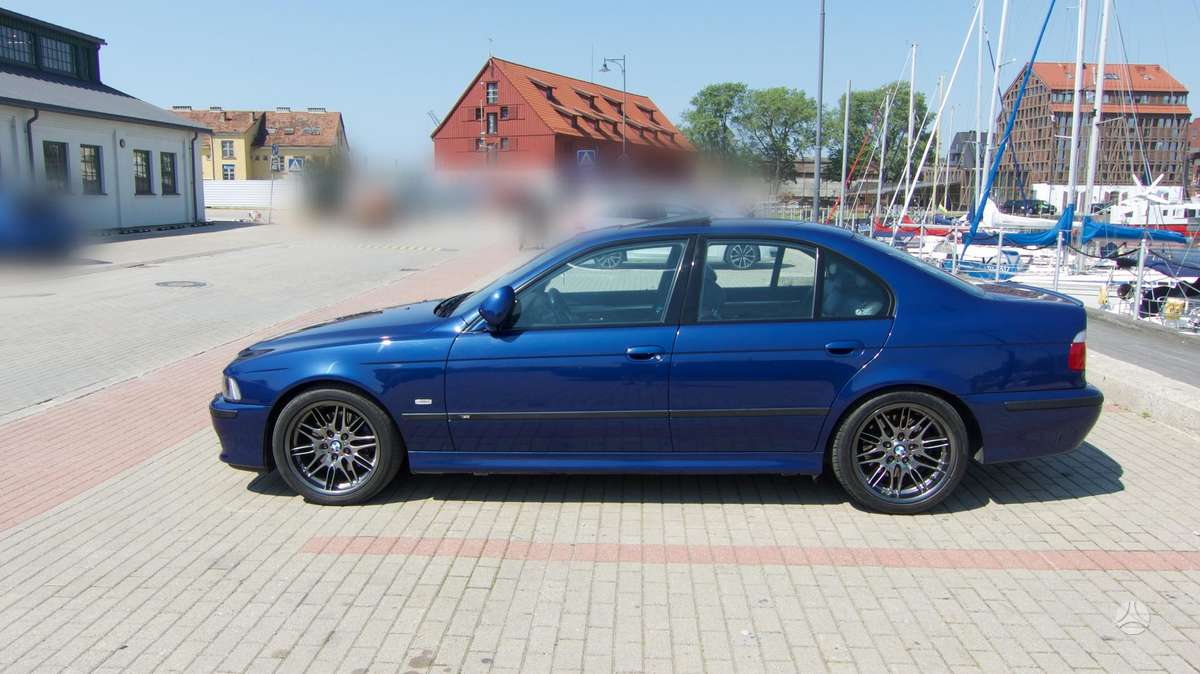 BMW M5, 4.9 l., Седан