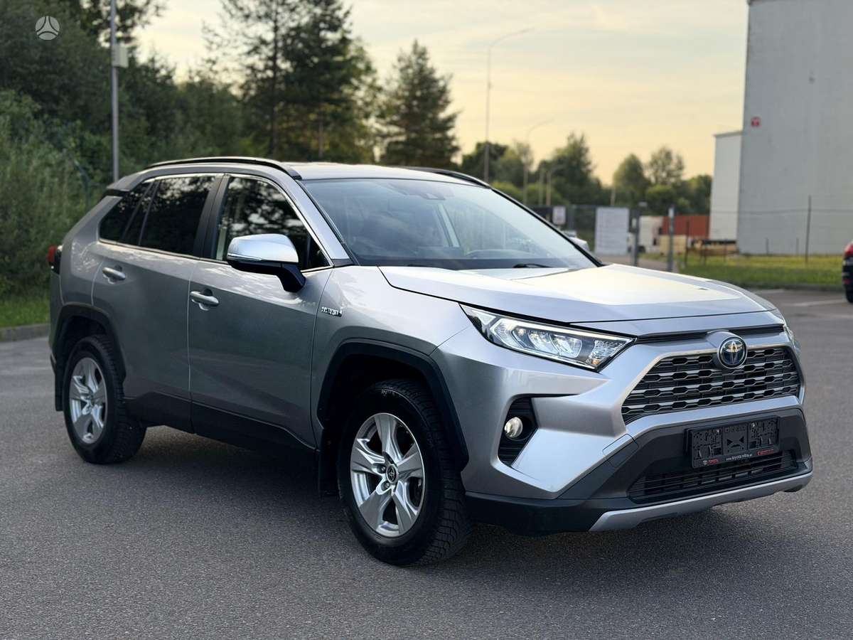 Toyota RAV4 - 6