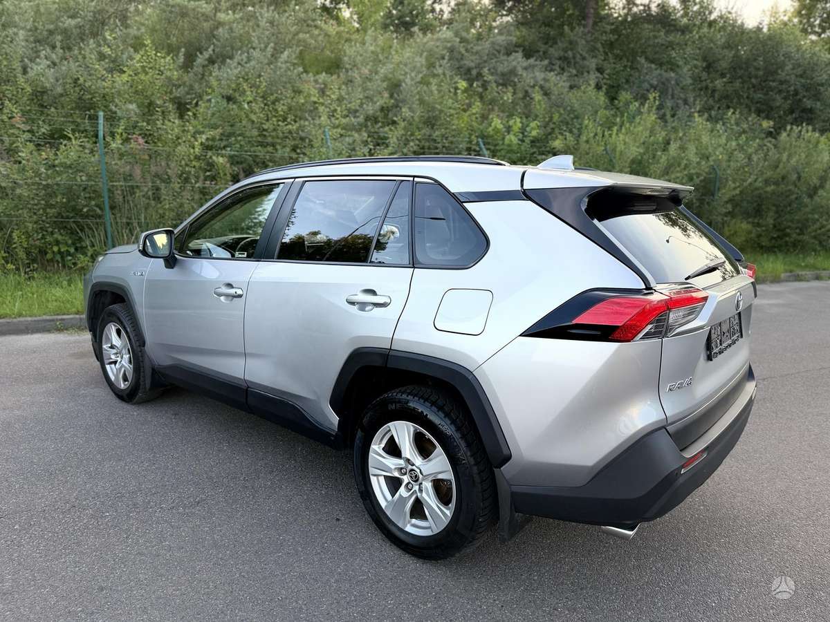 Toyota RAV4 - 7