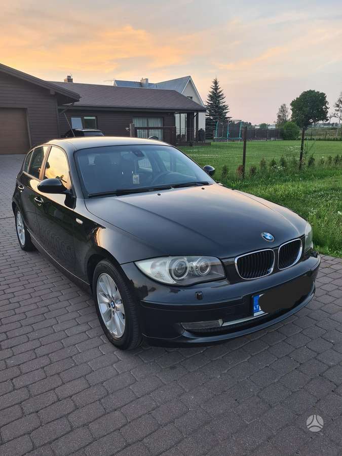 BMW 120, 2.0 l., hatchback