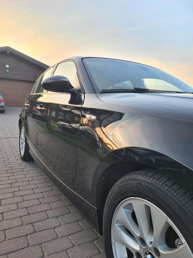 BMW 120, 2.0 l., hatchback