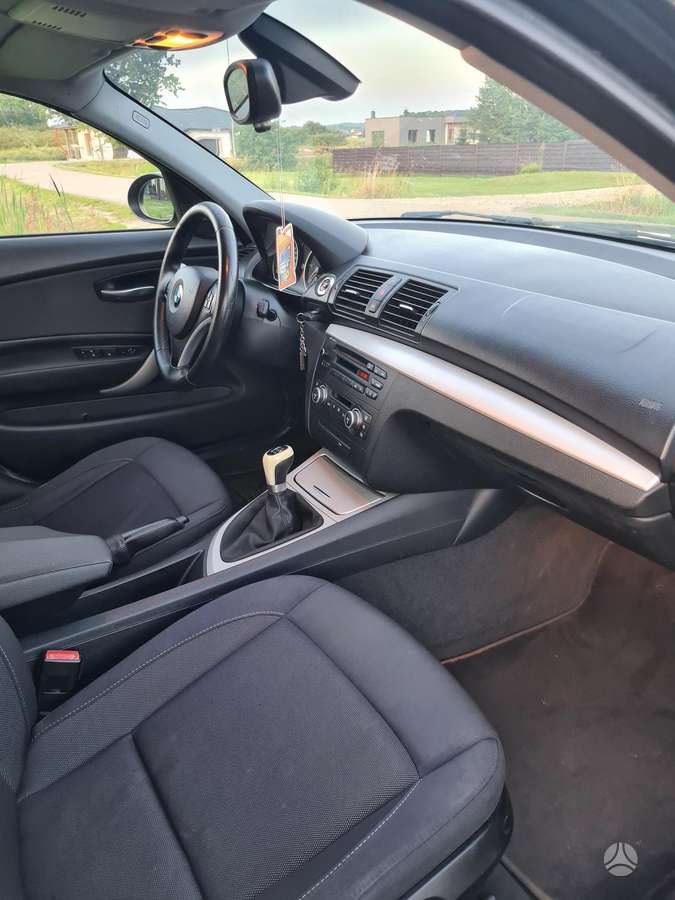 BMW 120, 2.0 l., hatchback