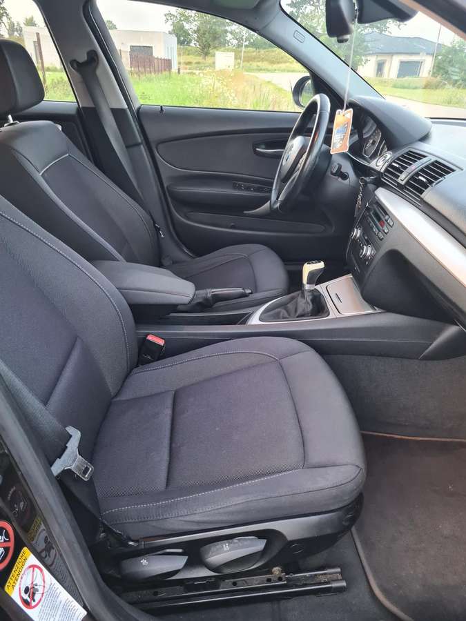 BMW 120, 2.0 l., hatchback