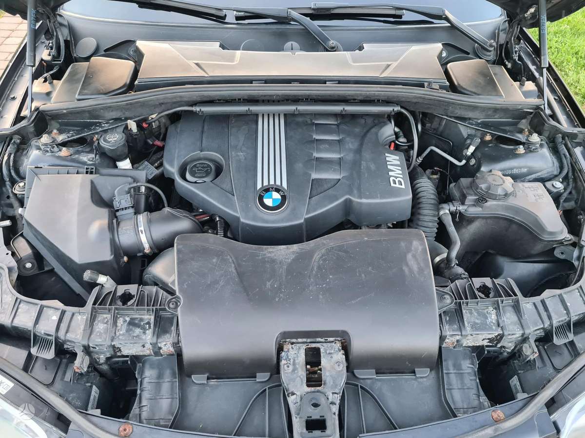BMW 120, 2.0 l., hatchback