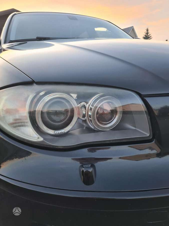 BMW 120, 2.0 l., hatchback