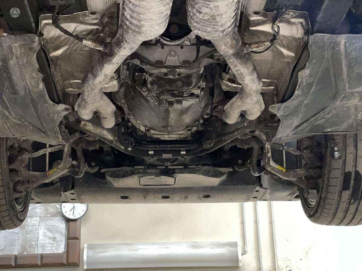 BMW M5, 4.9 l., Седан