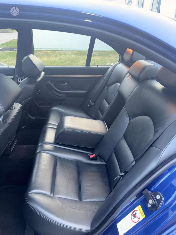 BMW M5, 4.9 l., Седан