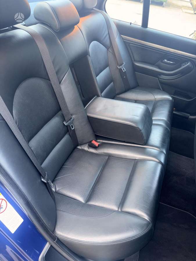 BMW M5, 4.9 l., Седан