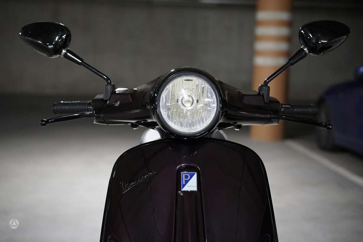 Piaggio Vespa 50cc, scooters / mopeds