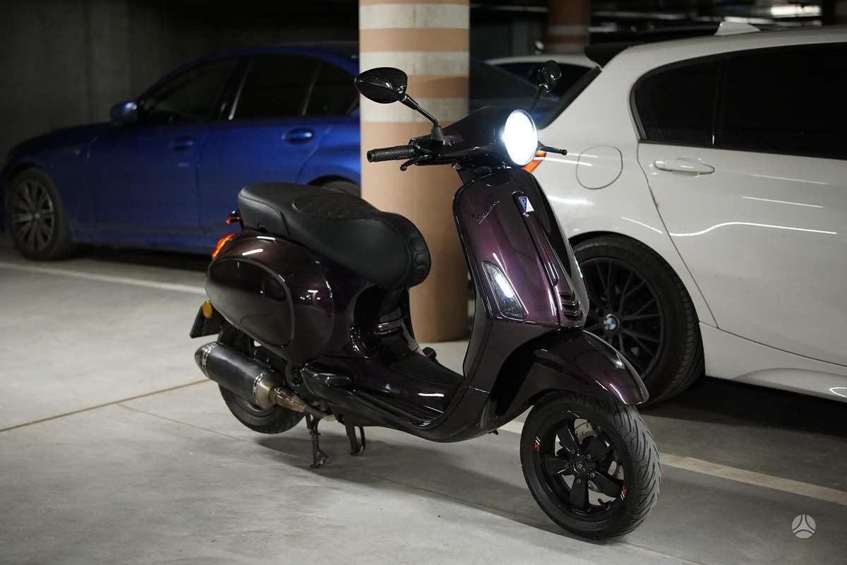 Piaggio Vespa 50cc, scooters / mopeds