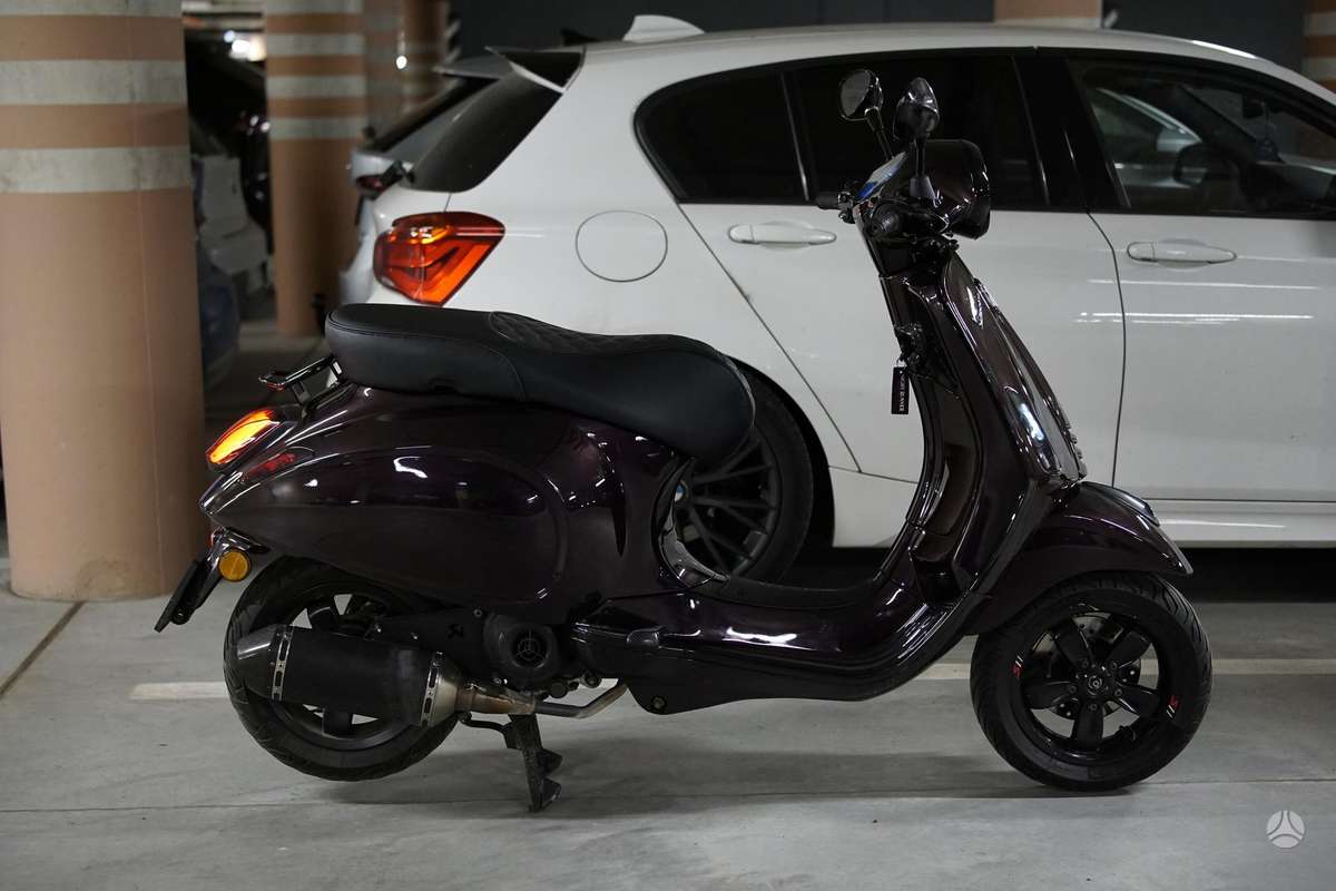 Piaggio Vespa 50cc, scooters / mopeds
