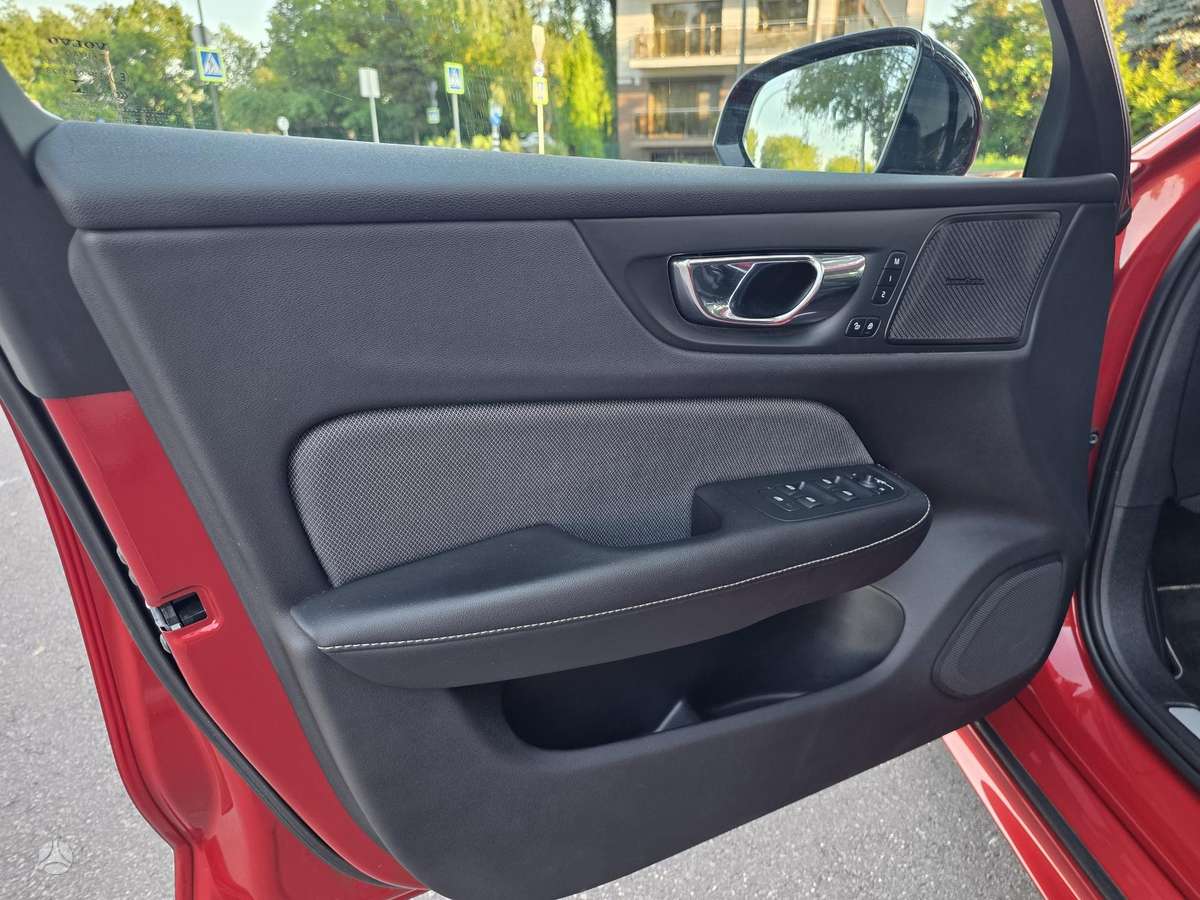 Volvo S60, 2.0 l., Седан