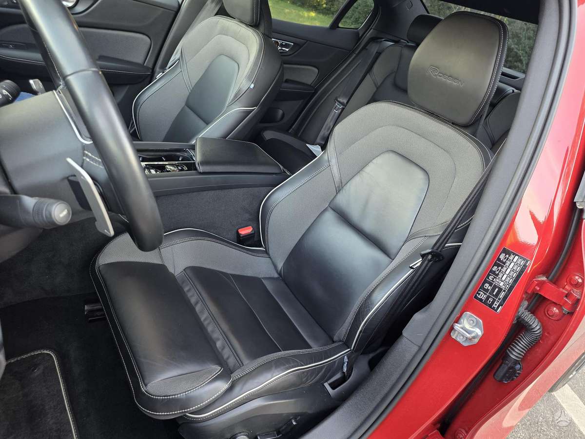 Volvo S60, 2.0 l., Седан