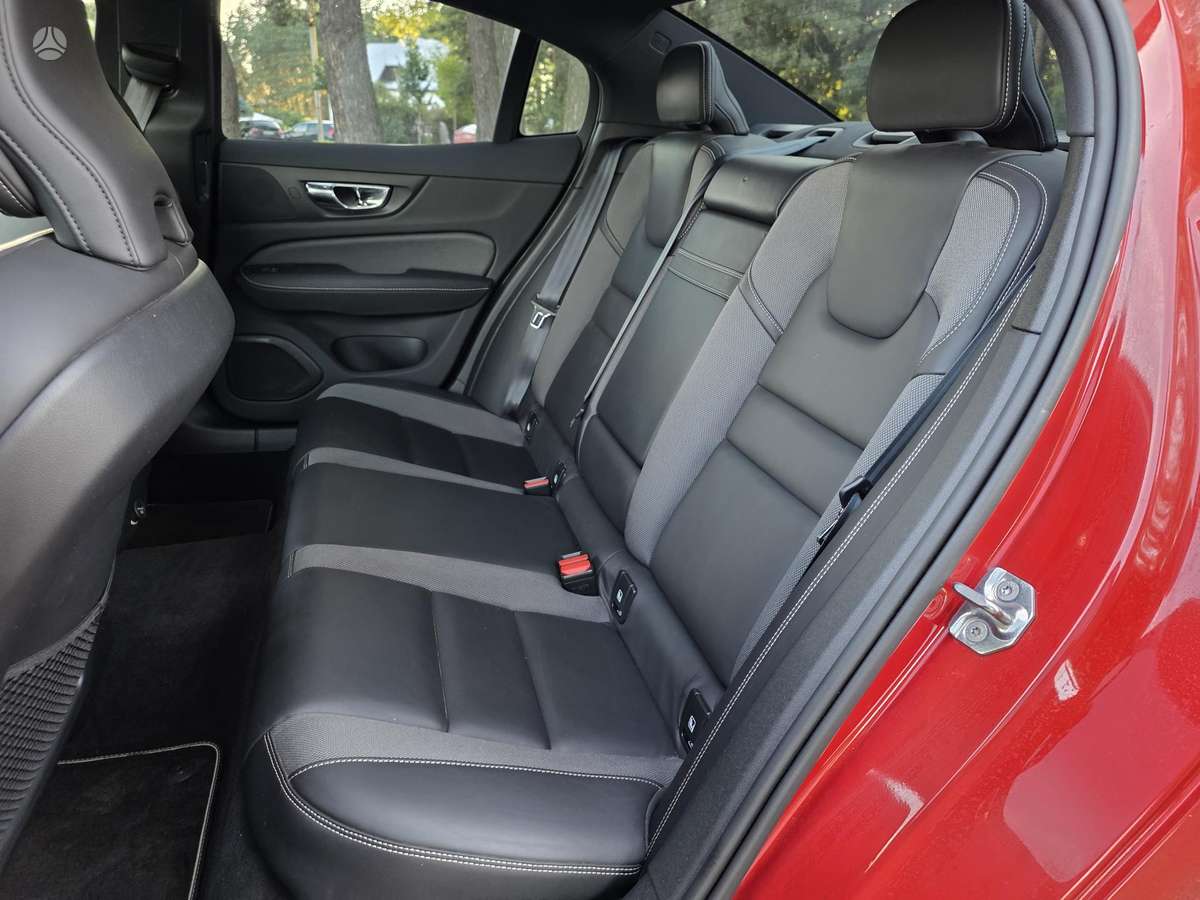 Volvo S60, 2.0 l., Седан