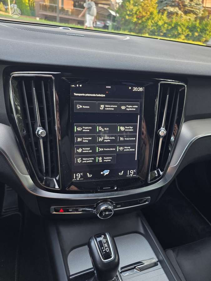 Volvo S60, 2.0 l., Седан