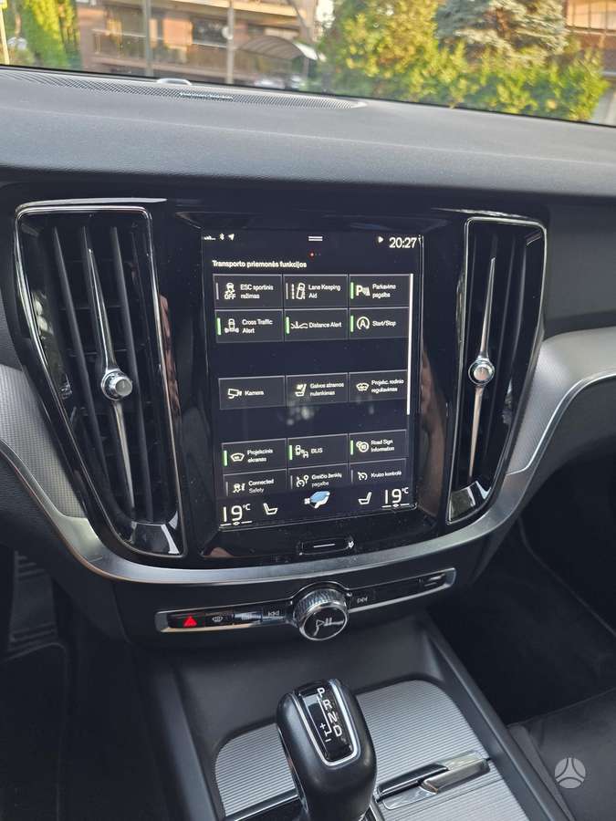 Volvo S60, 2.0 l., Седан