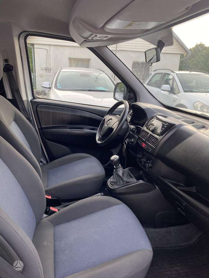 Opel Combo, 1.6 l., Пикап