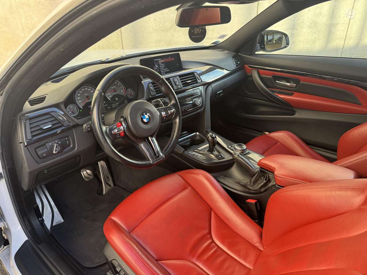 BMW M4, 3.0 l., coupe
